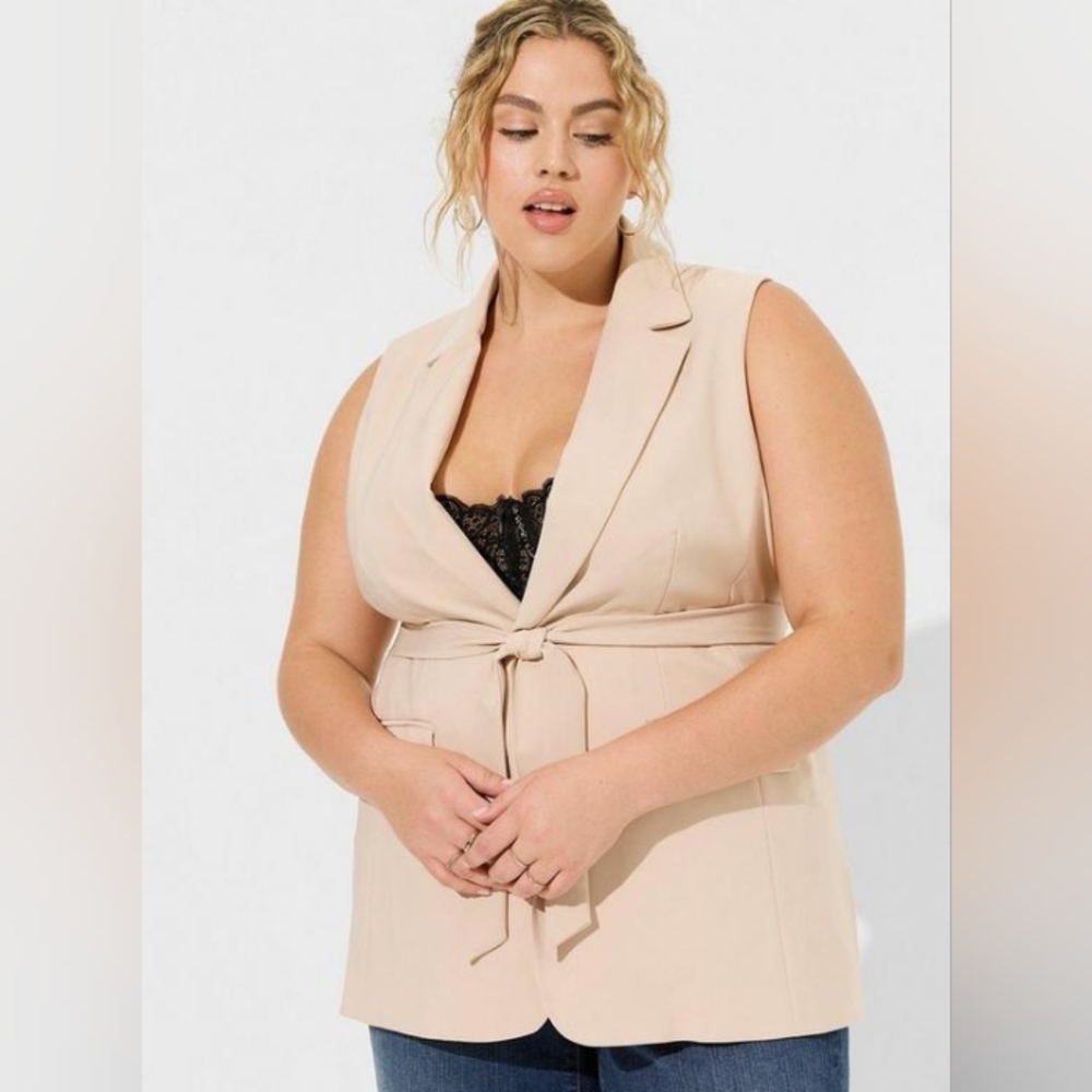 NWT Torrid Tan Blazer Vest